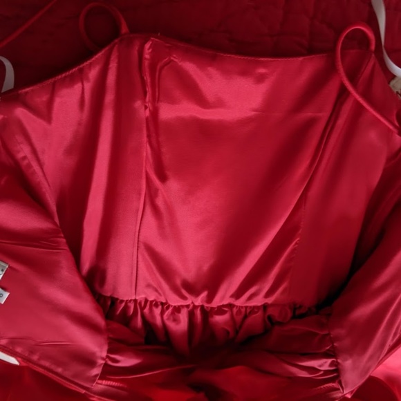 Brilliant Red Satin Ball Gown by En Francais - Picture 3 of 8